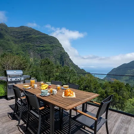 Panorama House By Lovelystay