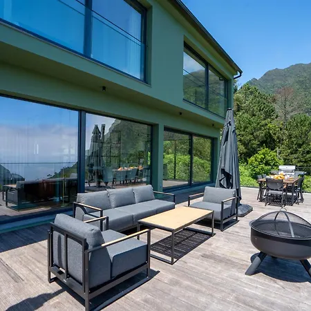 Villa Panorama House By Lovelystay São Vicente