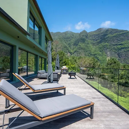 Villa Panorama House By Lovelystay São Vicente