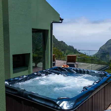 Villa Panorama House By Lovelystay São Vicente