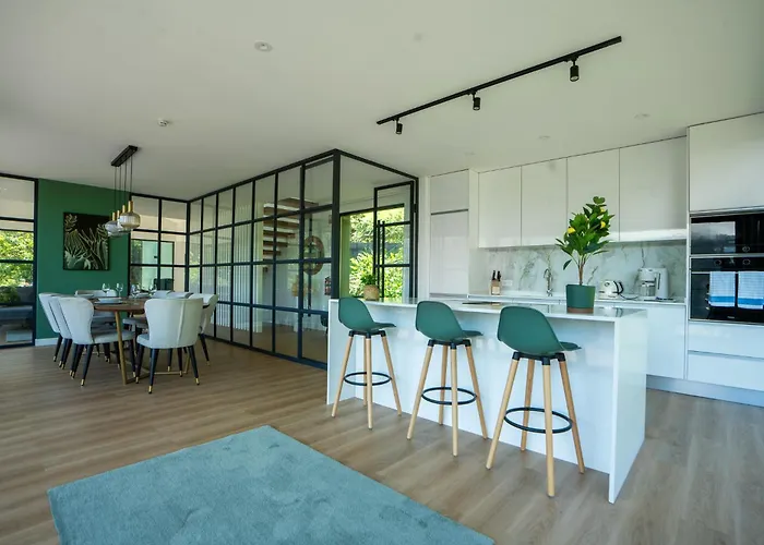 Panorama House By Lovelystay Vila São Vicente