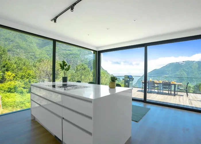 Panorama House By Lovelystay Vila *