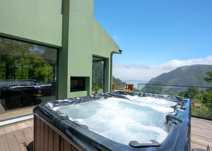 Panorama House By Lovelystay