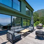 Villa Panorama House By Lovelystay São Vicente