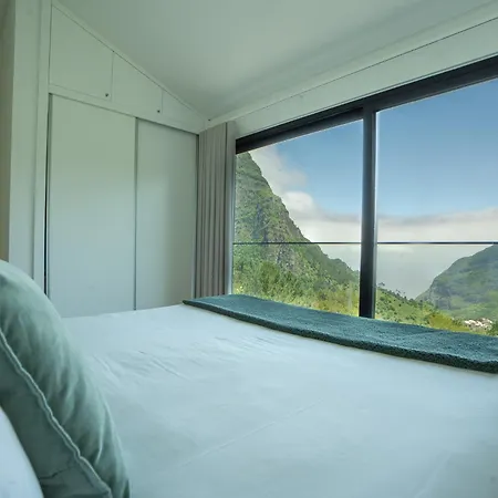 Villa Panorama House By Lovelystay São Vicente