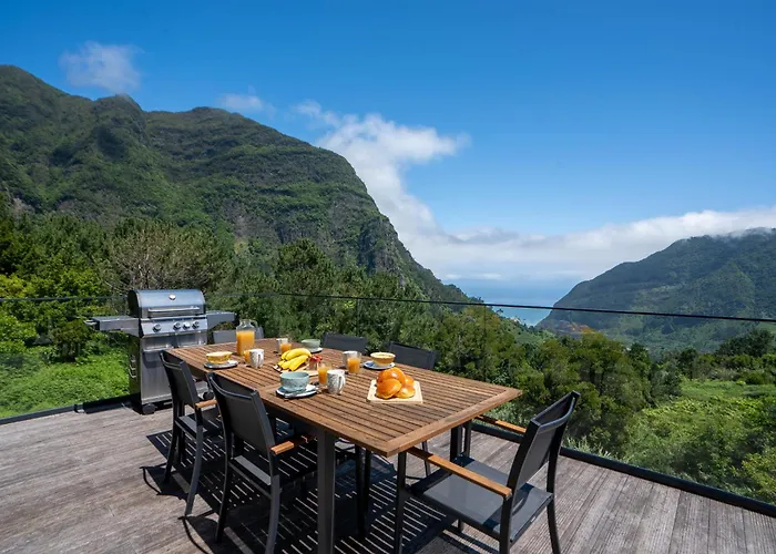 Panorama House By Lovelystay